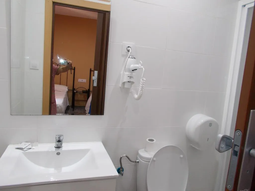 Hostal Nou Raval Barcelona 3*,
